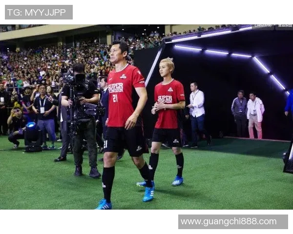 跑男节目迎来足球明星加盟竞技与娱乐的完美结合引发热议